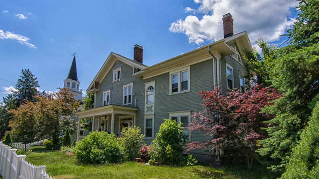 Riverbank House - Laconia, New Hampshire Alcohol And Drug Rehab Centers