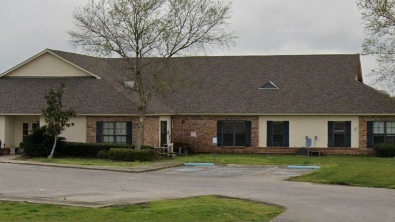  Woodlake Addiction Recovery Center, Abbeville, Louisiana Medicaid Rehab Centers