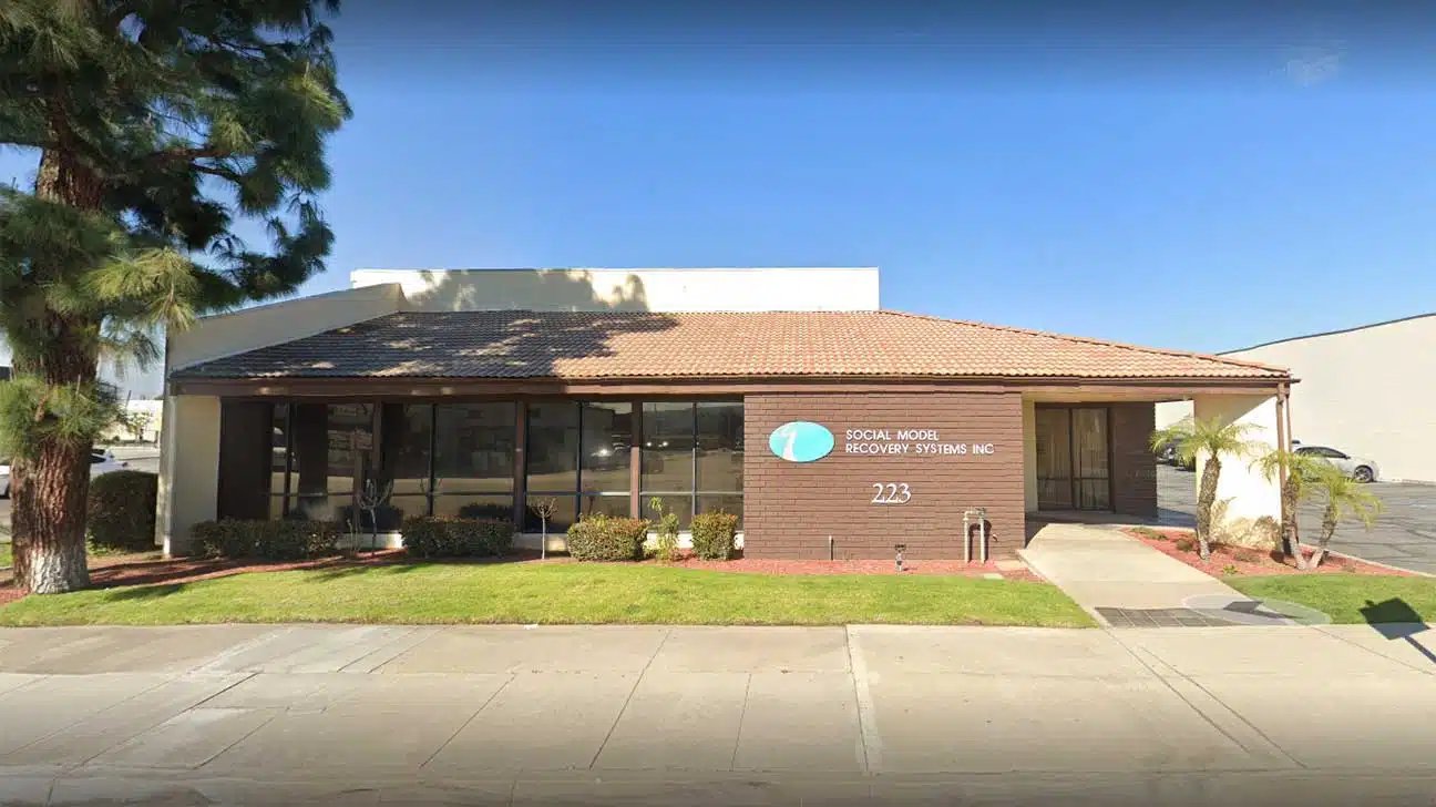 La Fuente, Los Angeles, California Dual Diagnosis Rehab Centers