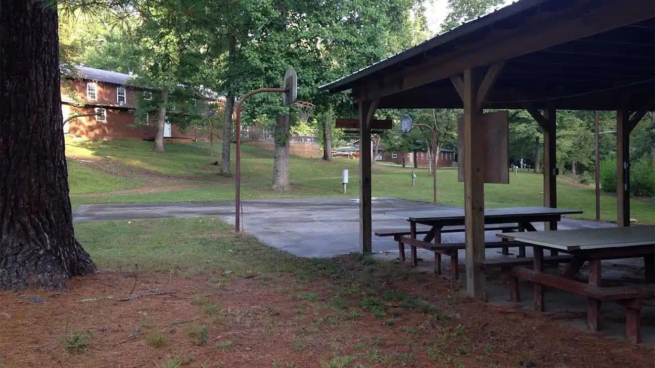 Adult And Teen Challenge Of The Smokies Men’s Center, Franklin, North Carolina Men's Rehab Centers