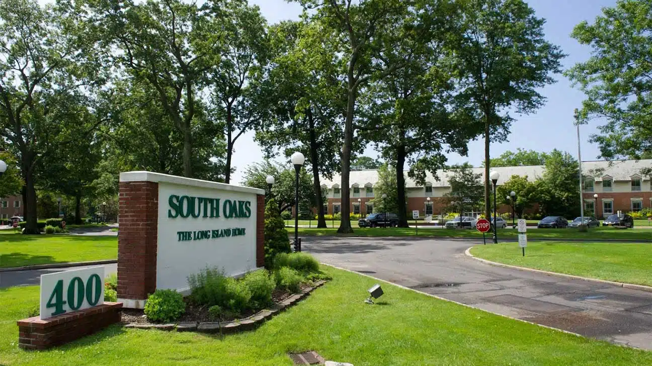 Northwell Health At South Oaks Hospital, Amityville, New York Rehab Centers